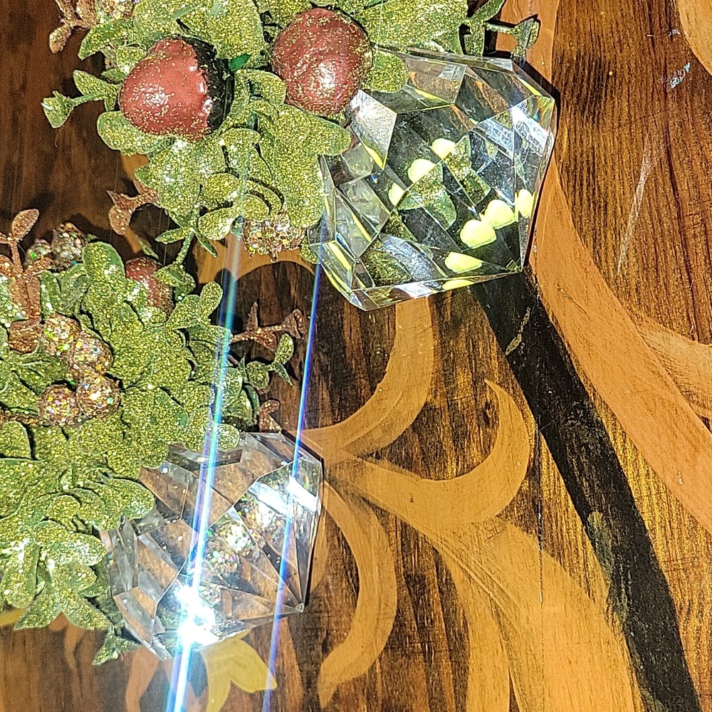 Holiday Decor - Picture 3 of 4